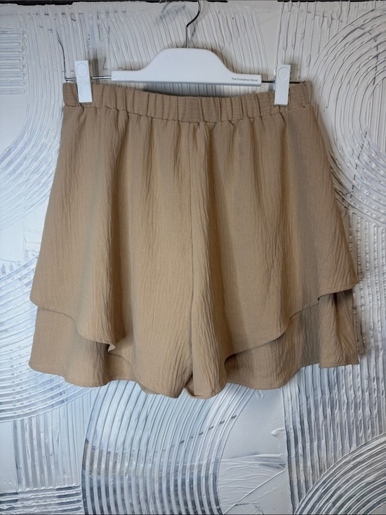 Unlisted Pants - Unlisted Layered Flowy Shorts in Beige N0372